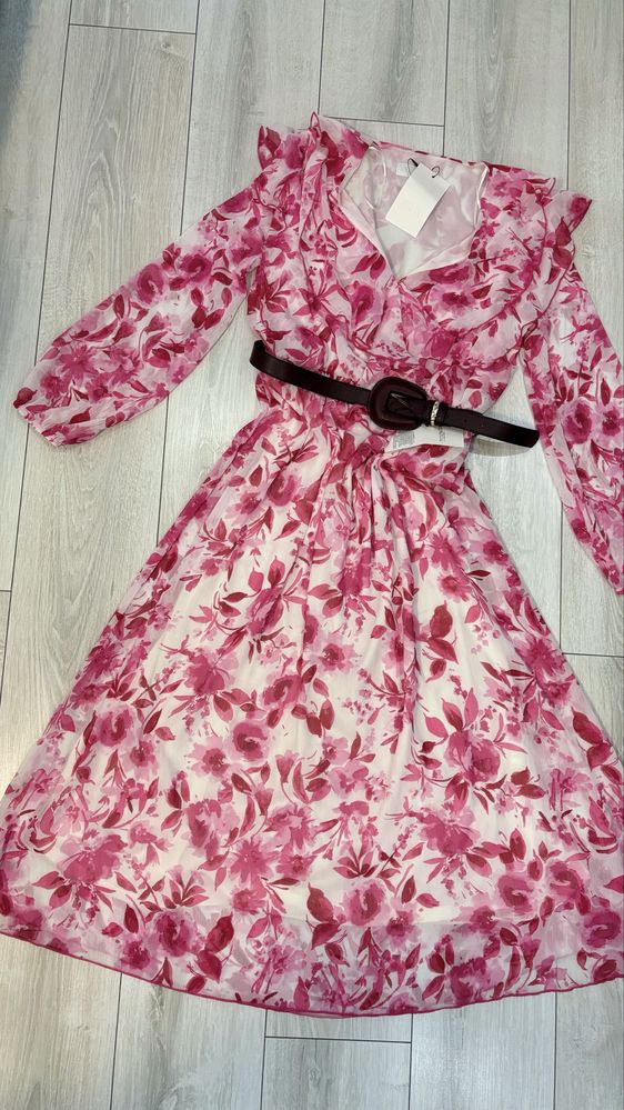 Zara Дълга ефирна рокля с коланче