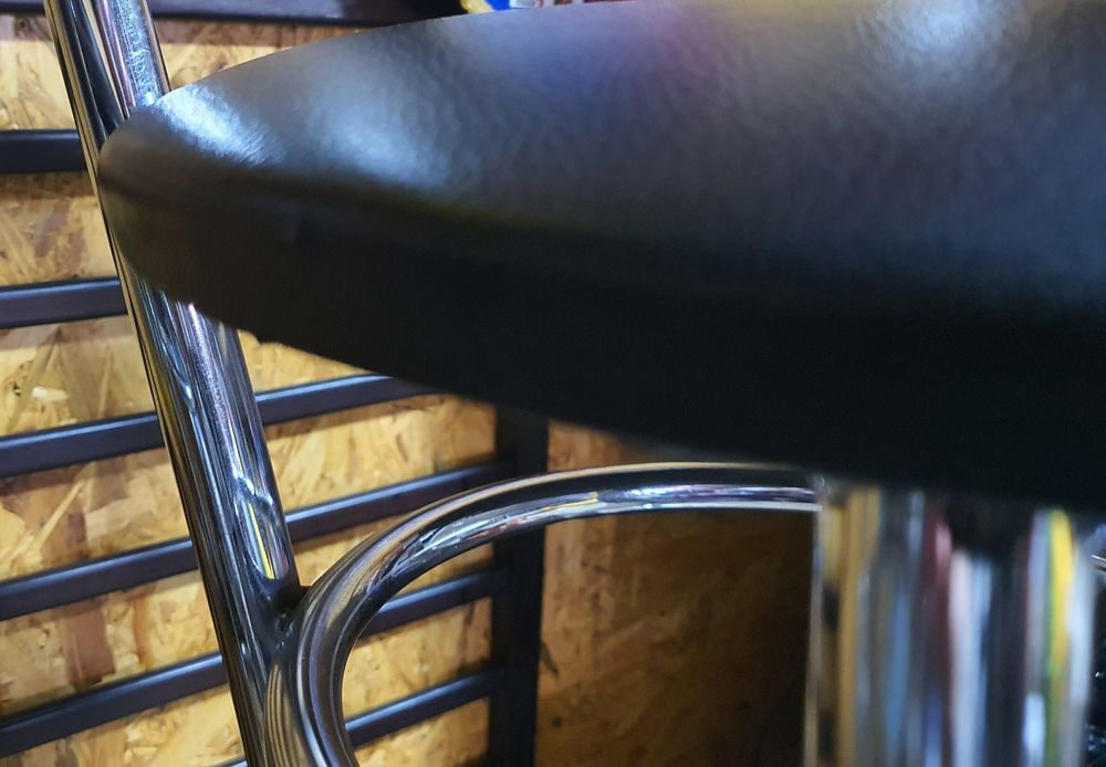 Set 2 Scaune Bar, sezut piele ecologica neagra, stare foarte buna