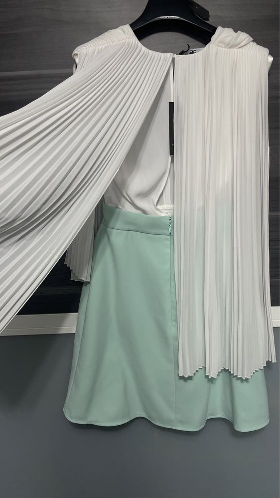 Elisabetta Franchi рокля ,38 размер,нова