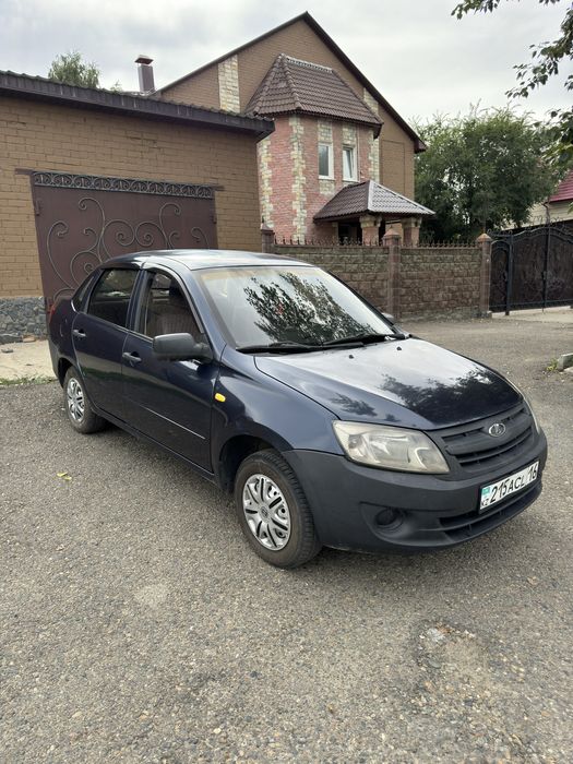ВАЗ (LADA) Granta 2190, 2012 года
