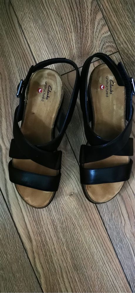Sandale Clarks piele 38 in stare foarte buna