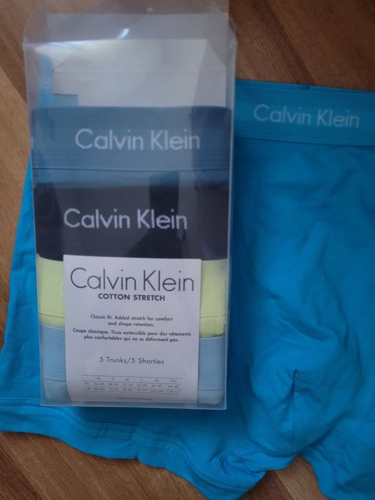 Calvin klein  boxerii originali noi 35 lei