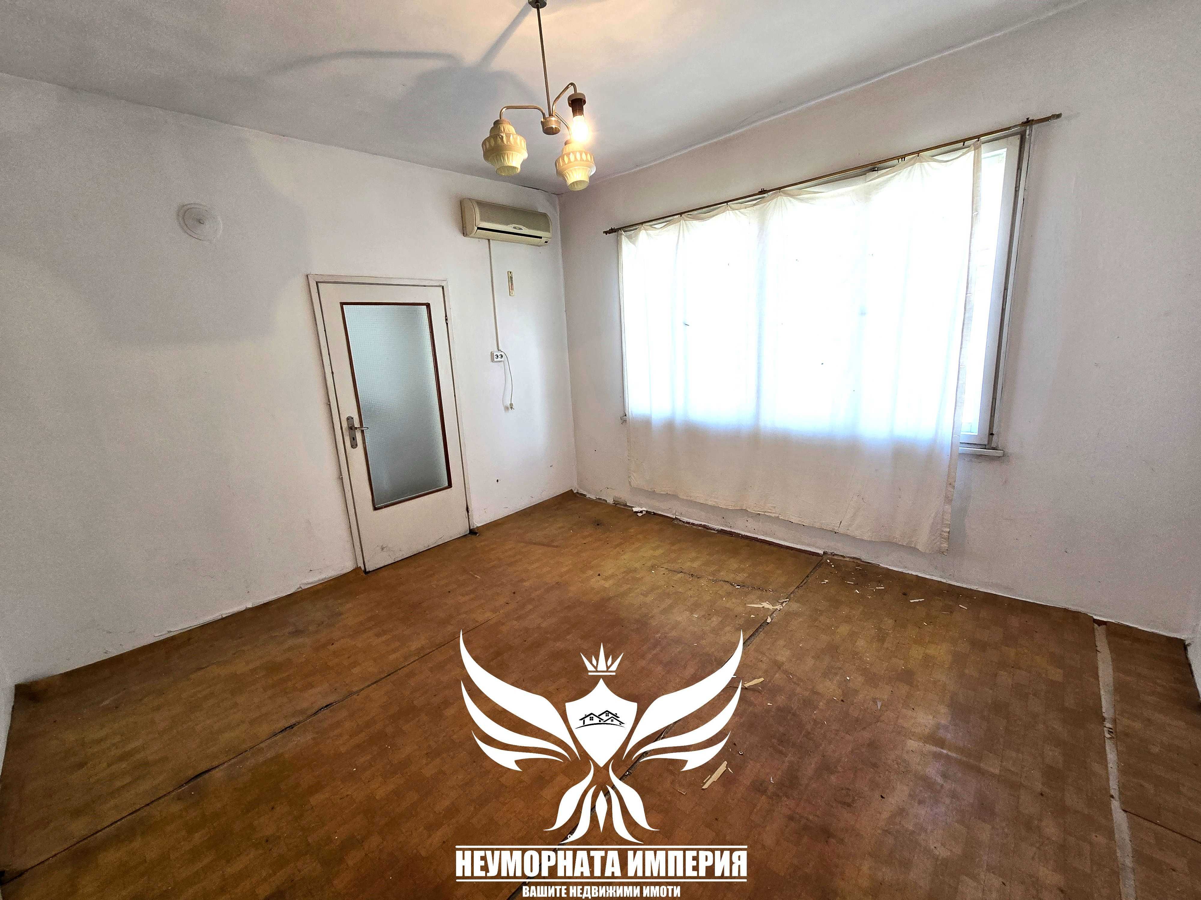 Под наем тристаен необзаведен 120кв. 3 ет гр.Асеновгрд, широк център