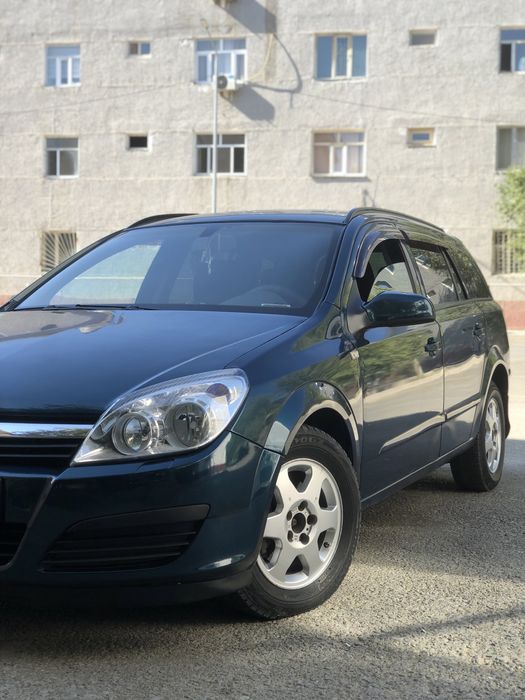 Опель Астра h 2007 год, 1,6 куб универсал