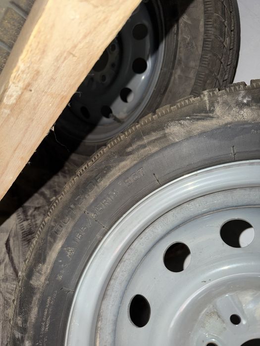 зимние шины 185/55R14