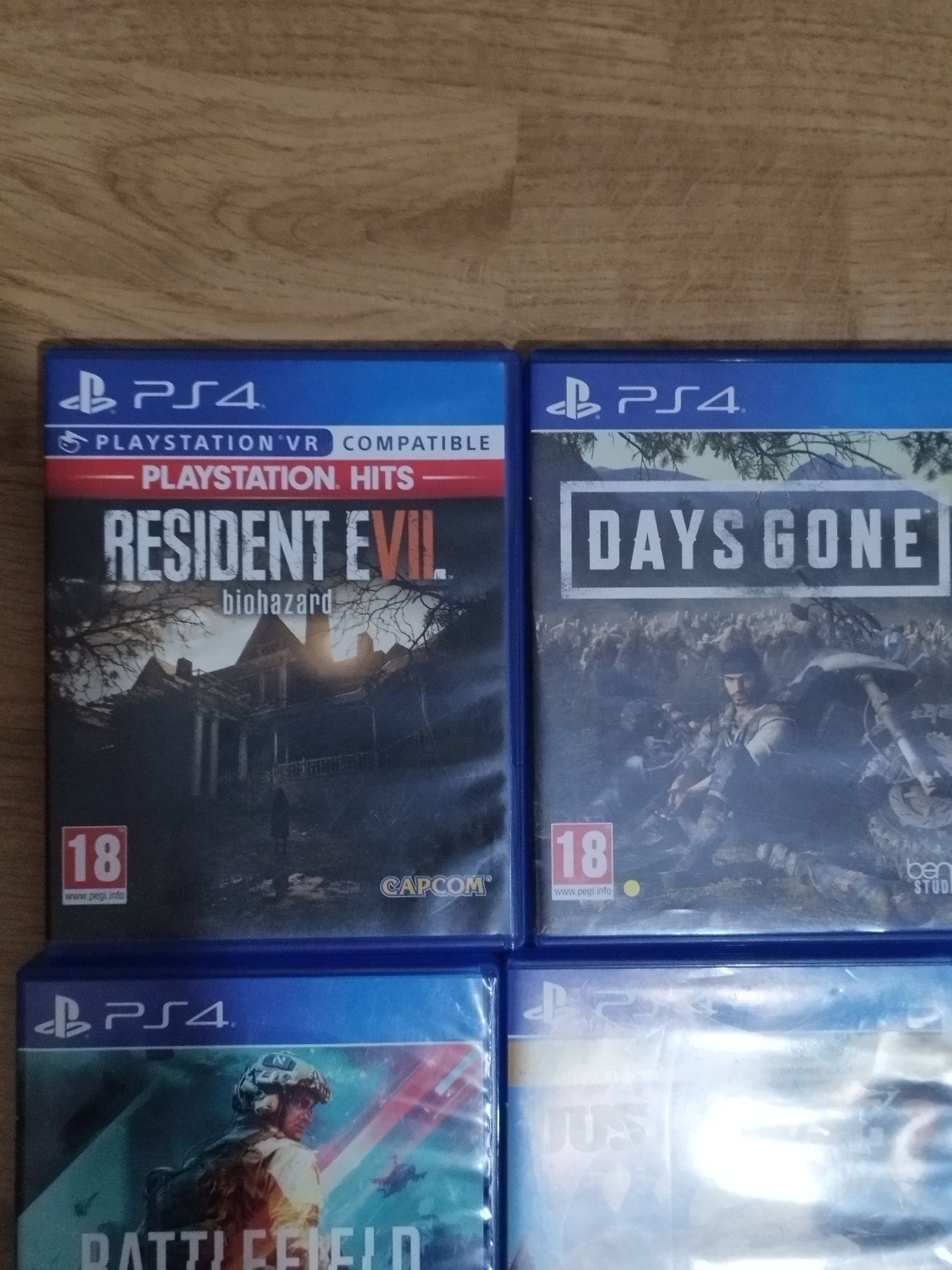 Vând jocuri de PS4