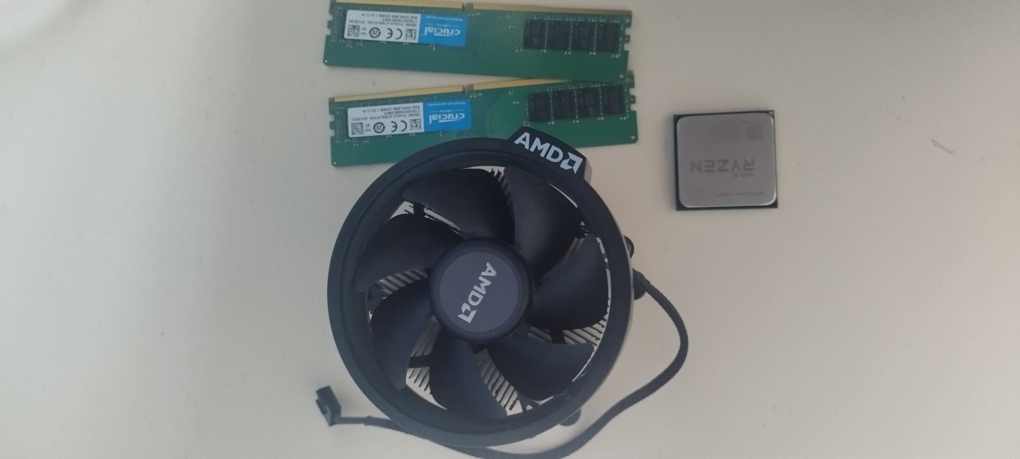 Ryzen 5 2600x / стоков охладител / Ram 16gb ddr4 . Цената е за всичко