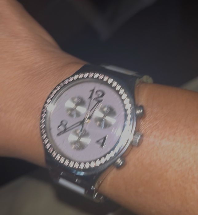 Продам часы Swatch