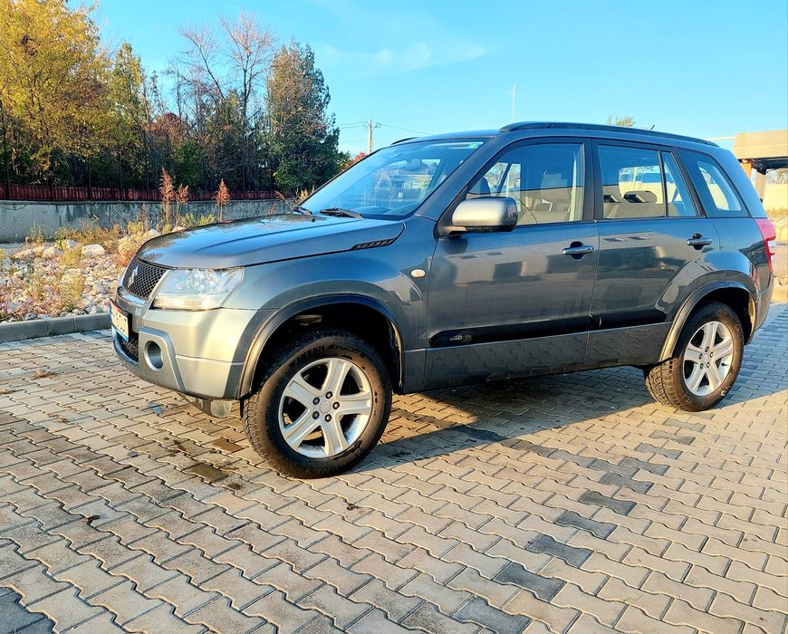 Suzuki Grand Vitara 2, motorizare 2l benzina!
