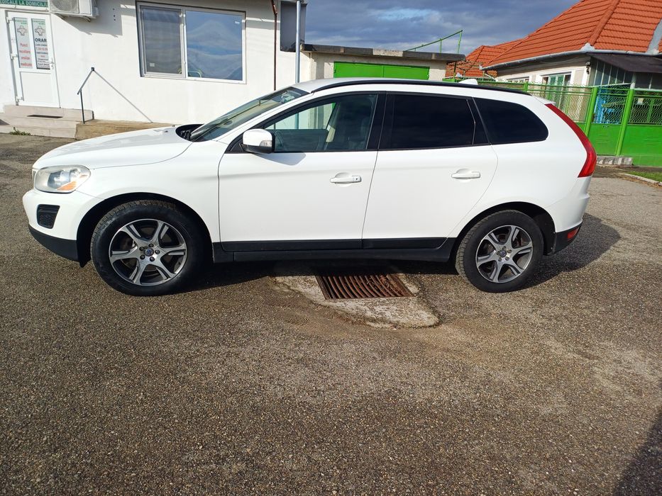Volvo xc 60 din anul 2011