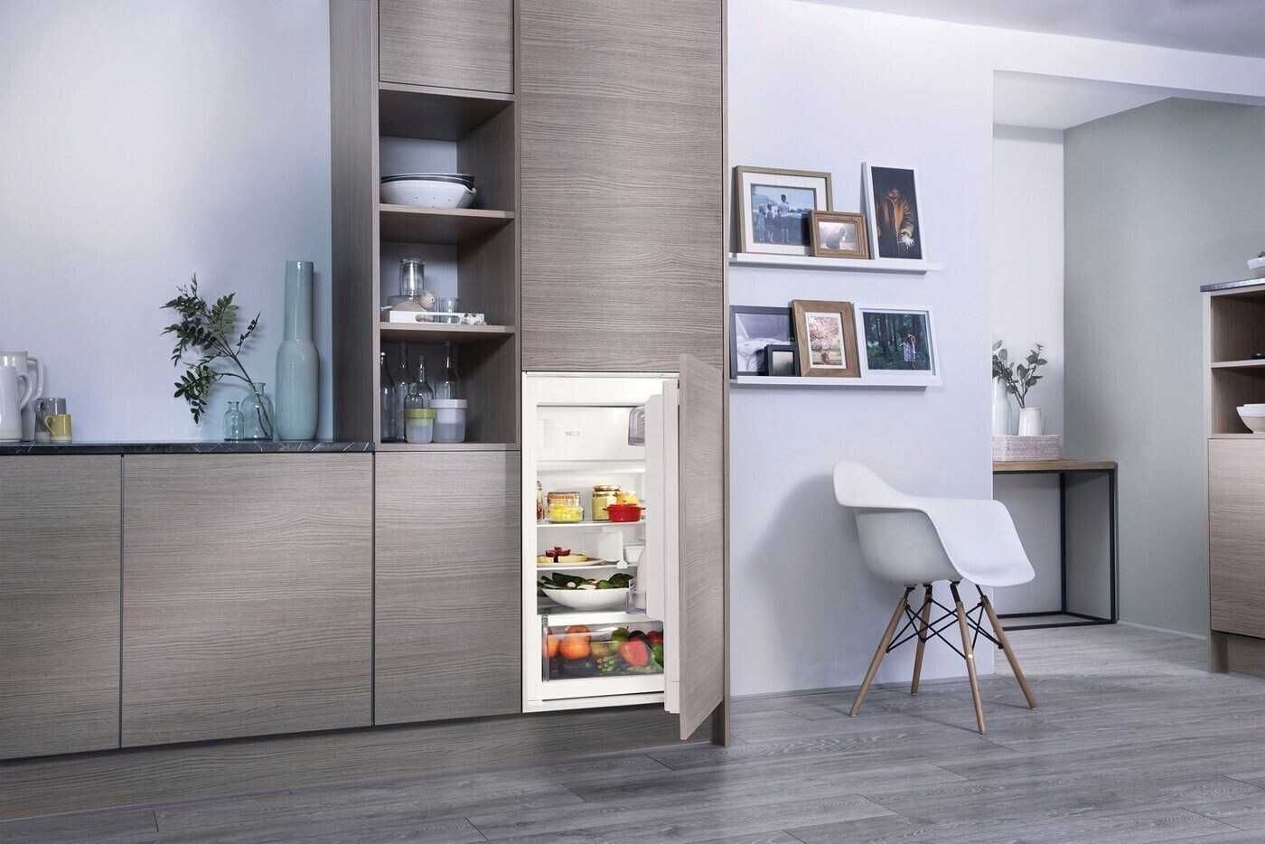 Хладилник за вграждане BAUKNECHT 4*>90cm KSI 10GF3
