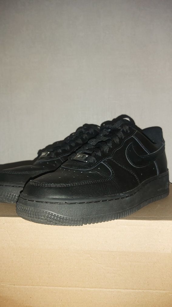 Nike Air Force 1 Triple Black - Номер 40