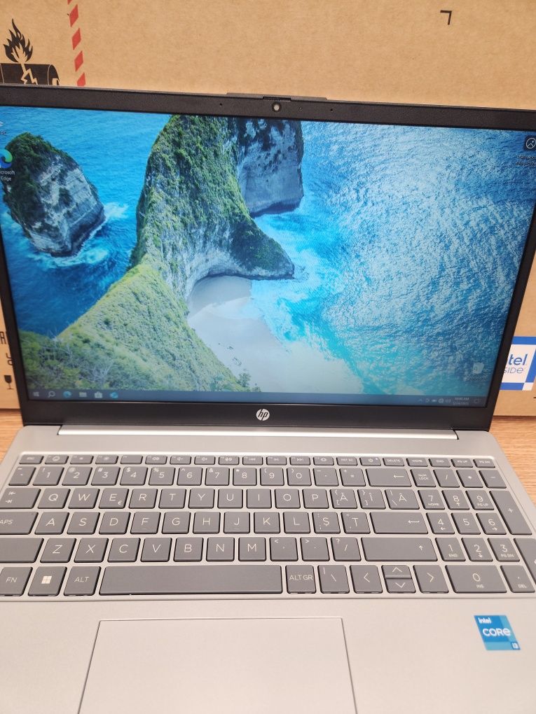 Hope Amanet P11-Laptop HP 15/i3-1315U/8gb Ram/SSD 512gb/Fullbox