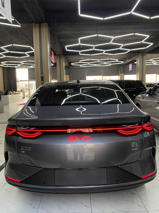 BYD Qin L 2025 EV 545 KM