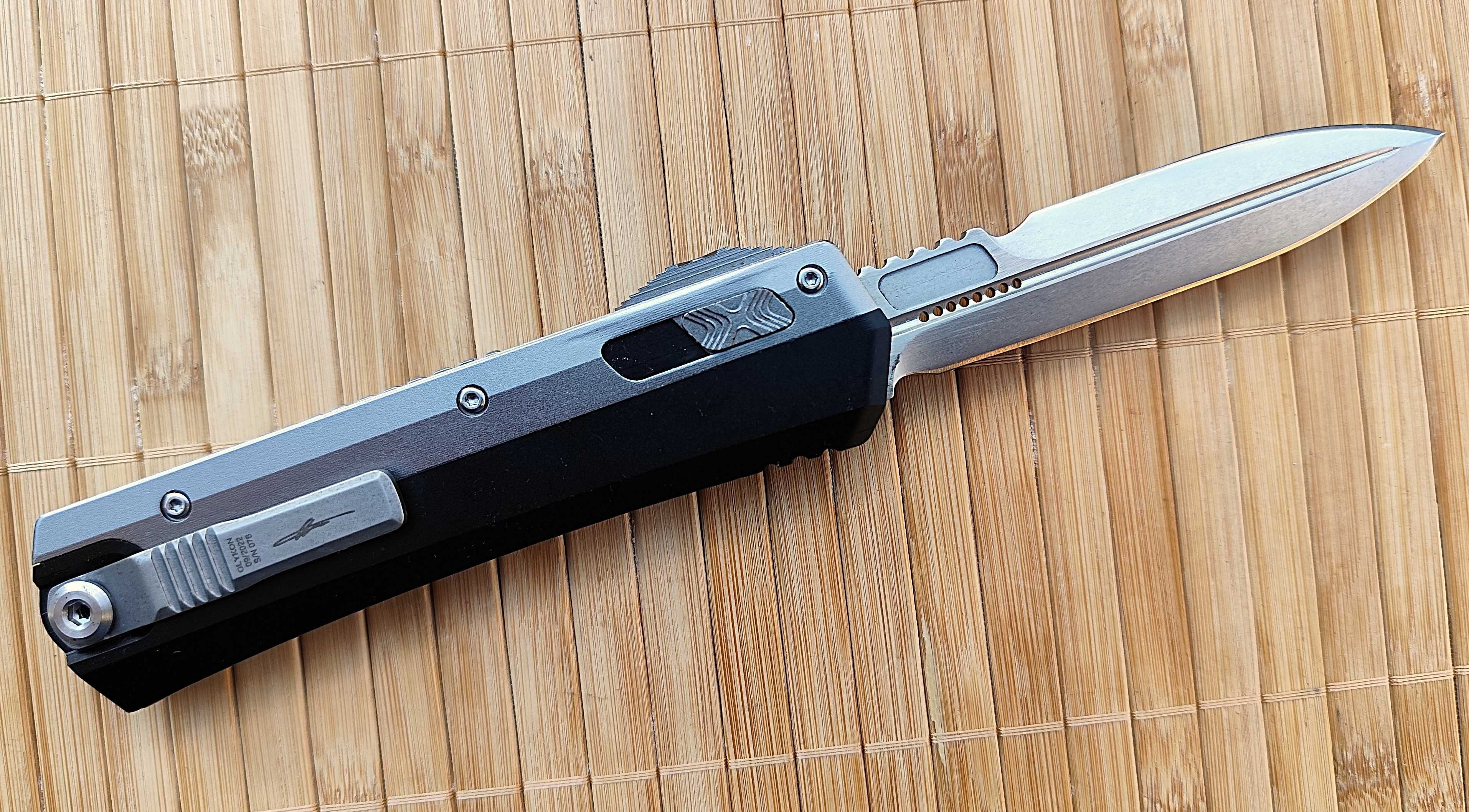 Microtech Glykon Black