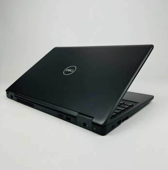 Лаптоп Dell Latitude 5590 i5-8350U 512 SSD 24GB DDR4 Windows 10