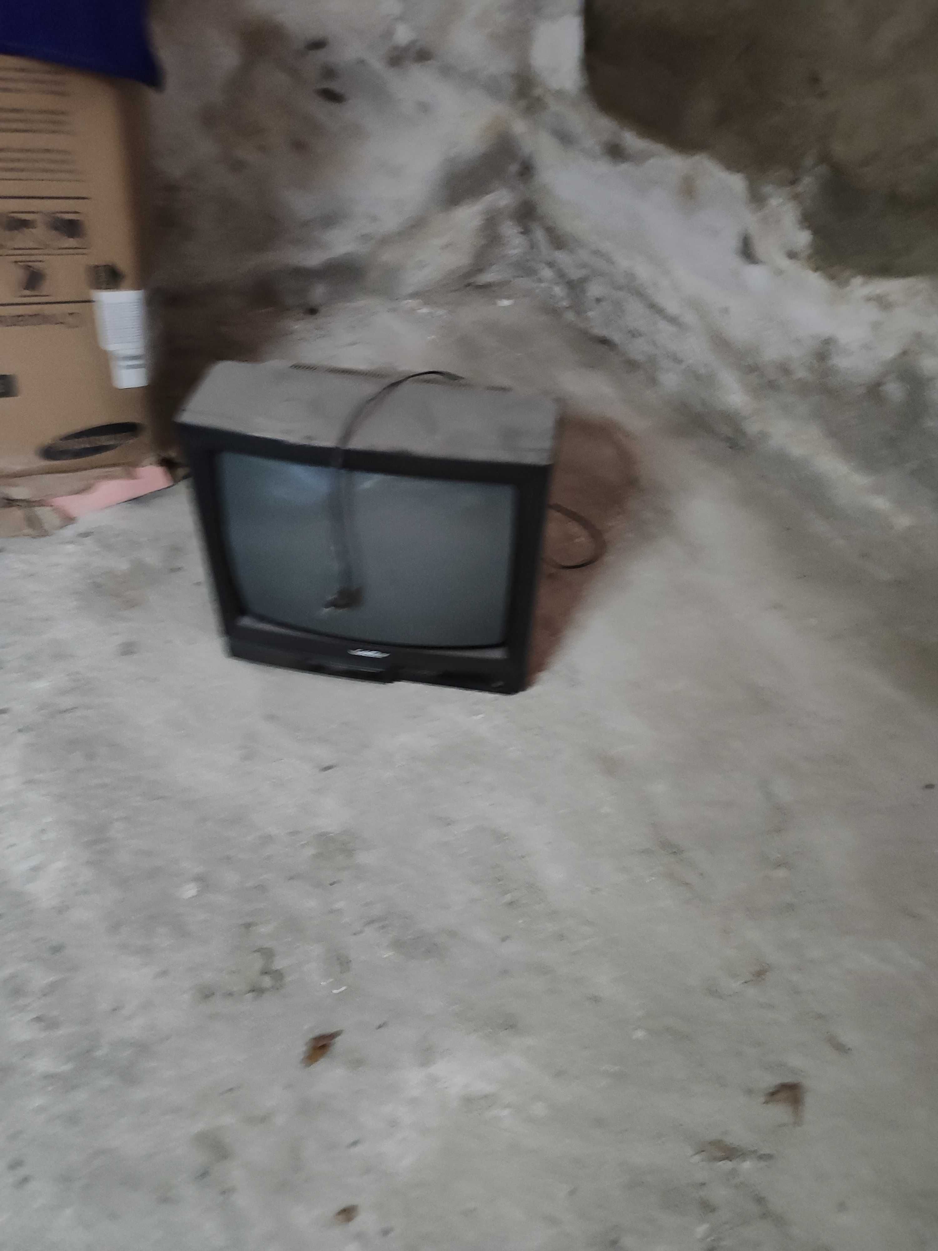Продается телевизор