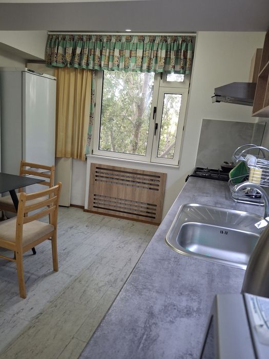 Свою 2-х комнатную квартиру в центре Ташкента (ориентир магазин ЦУМ)