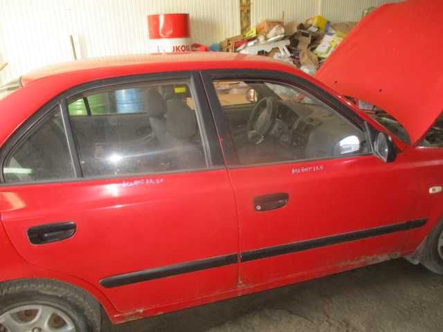 Portiera usa stanga dreapta fata spate Hyundai Accent an 2003