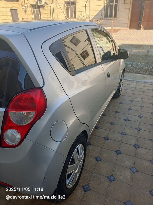 Spark sotiladi egadan