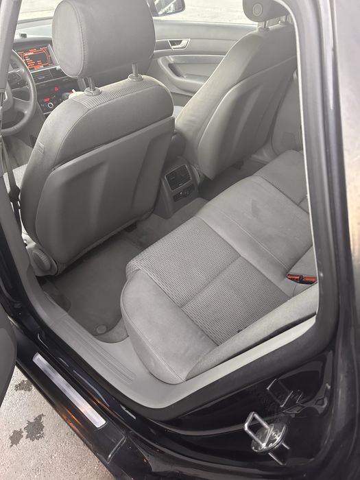 Audi A6 C6.     . Pentru negocieri pretul este 4500