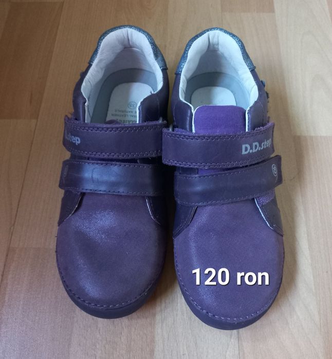 Papuci Dd Step marime 35 cu beculețe