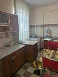 Продам срочго свою квартиру 2 ком. 1 этаж (45 кв) (Подробно по тел)