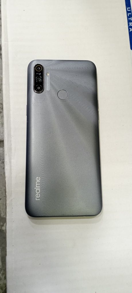 Redmi mas Realmi C3 3/64