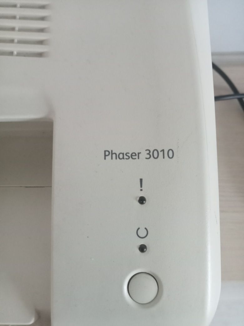 ПринтерXEROX,PHASER3010,торг!!!Срочно,реагирует,картриджи в придачу б/