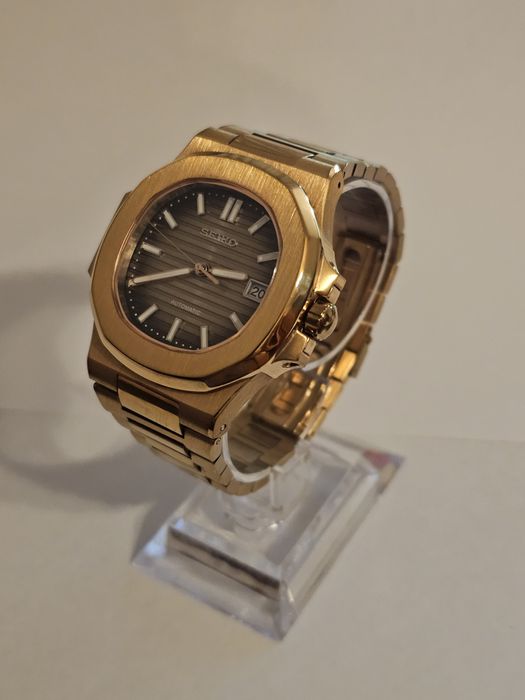 Seiko Nautilus Automatic – Ceas elegant, stilat și fiabil