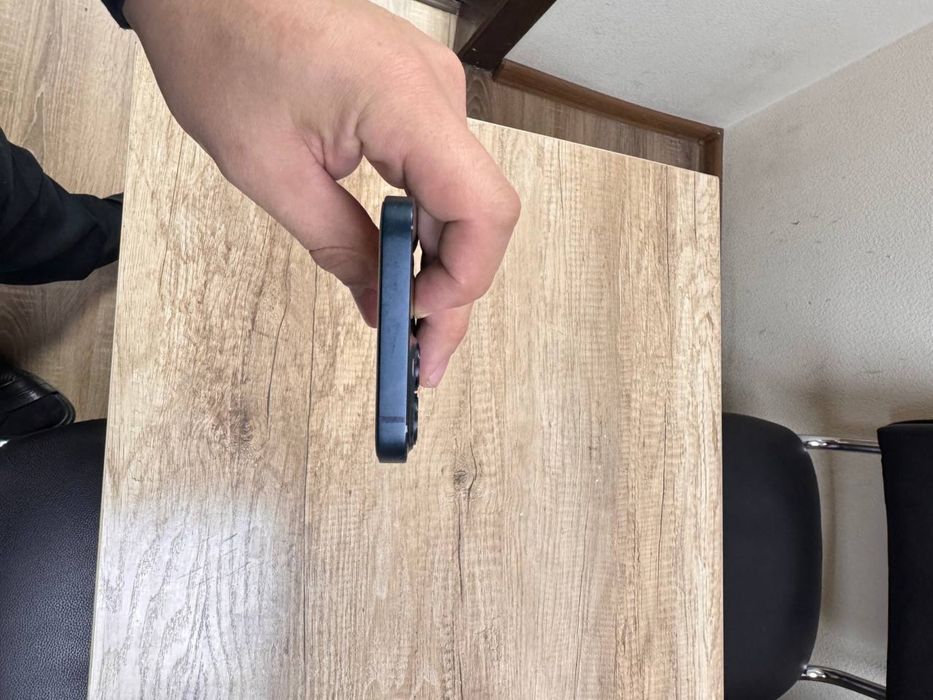 Продается Iphone 13