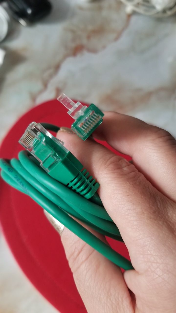 Cablu internet si baterie telefon reancarcare