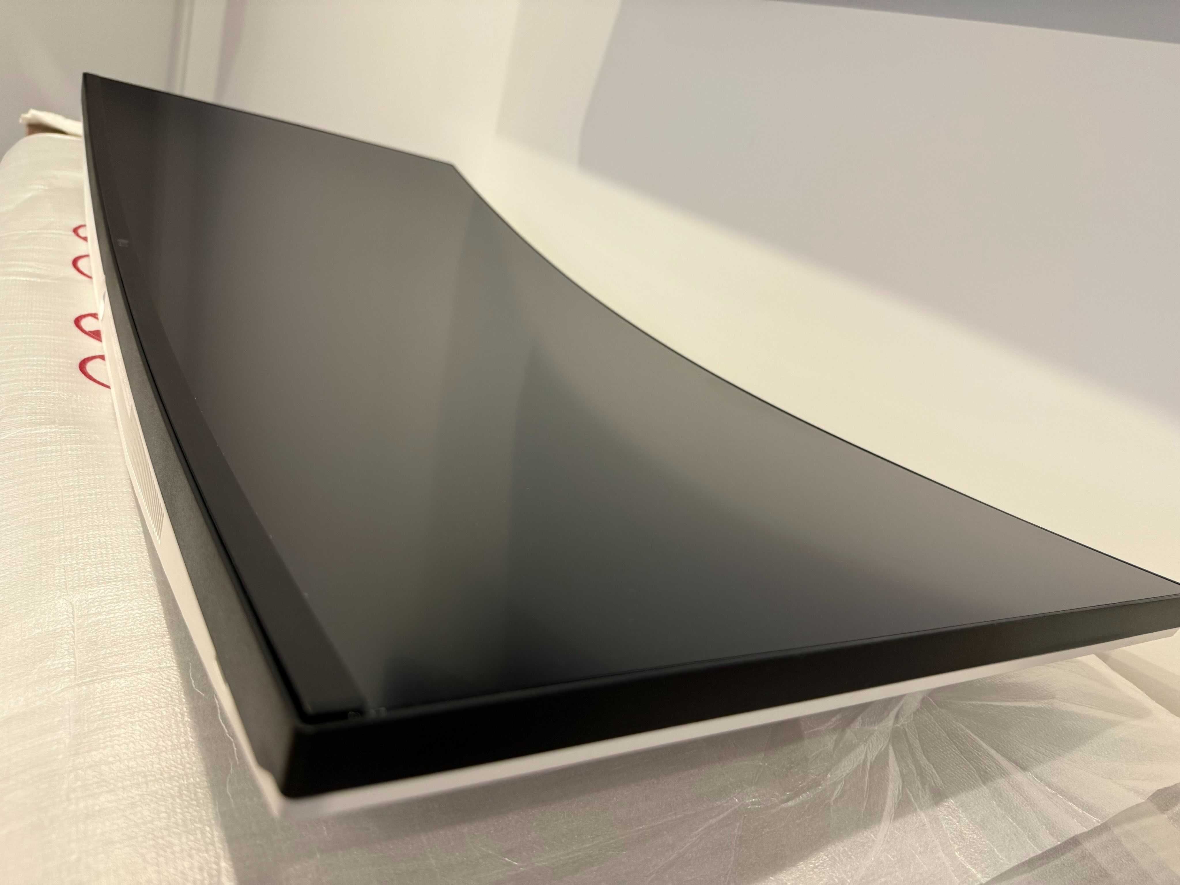 Монитор 38" LG 38WP85C-W