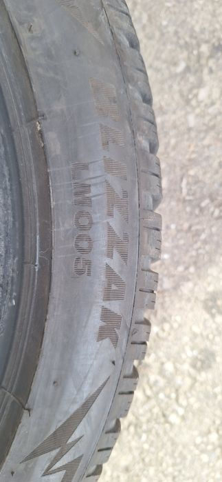 DOT 2023! 225 45 17 Bridgestone blizzak lm005