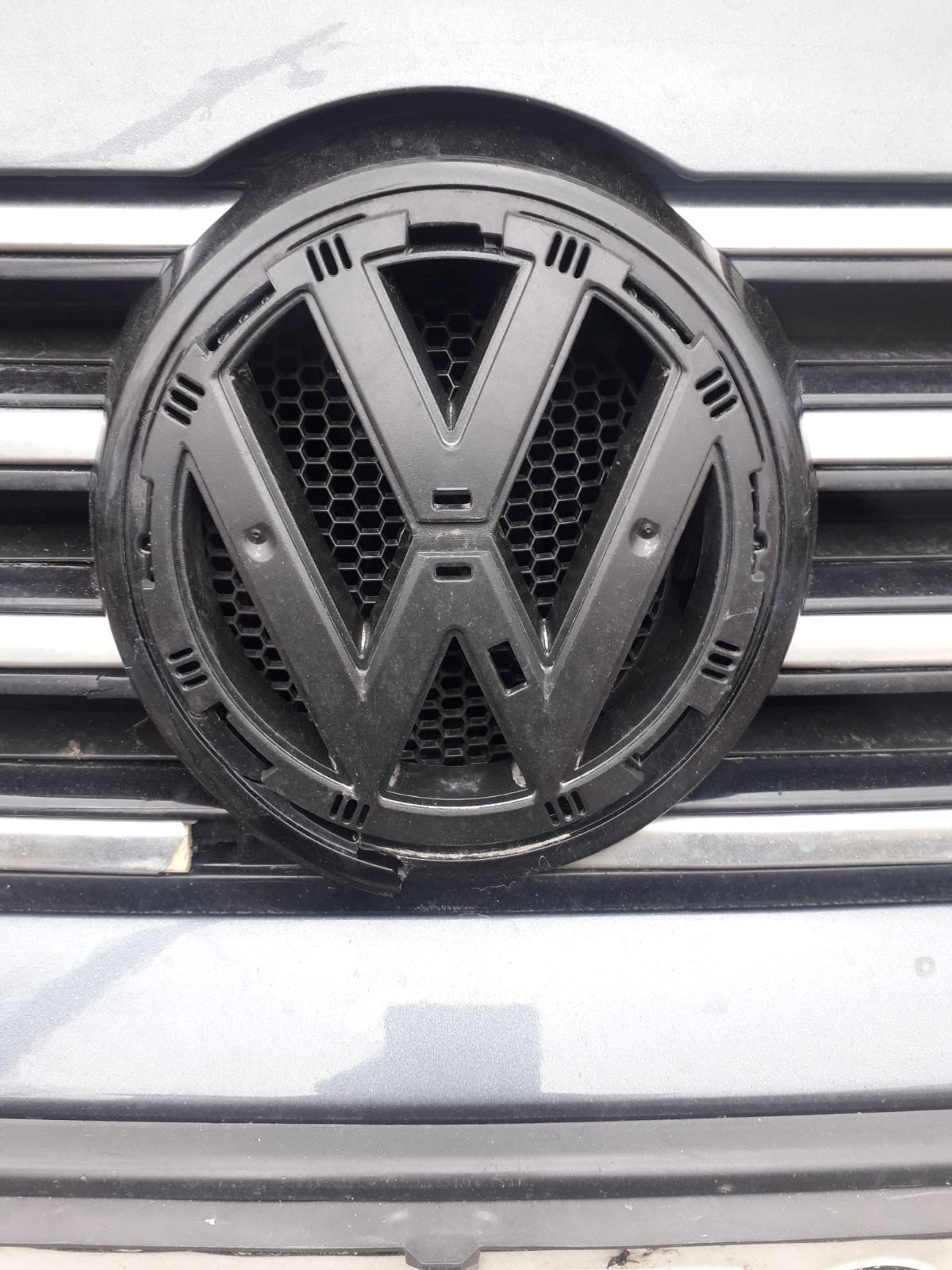 135мм Предна емблема Фолксваген Пасат 7 Голф VW 2011-19г 5G0 853 601