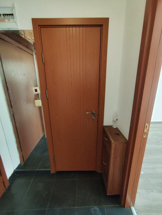 Интериорна врата с каса