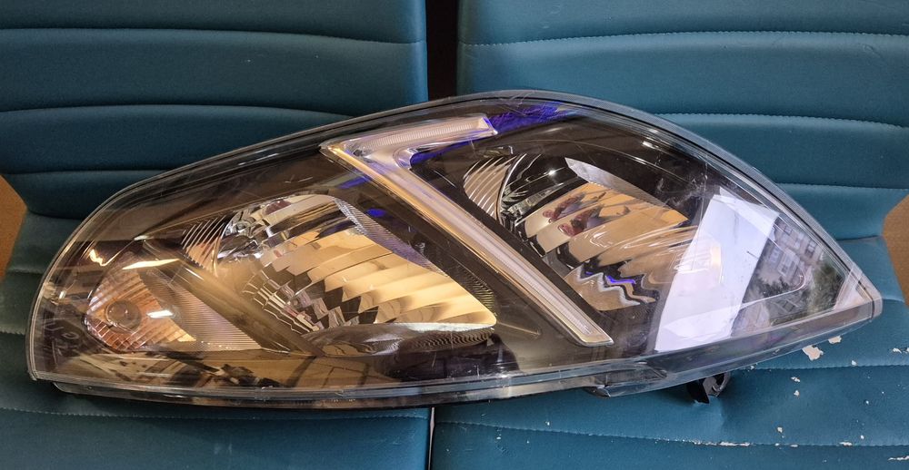 Фар Renault Master, Opel Movano 
Фар Renault Master 26060