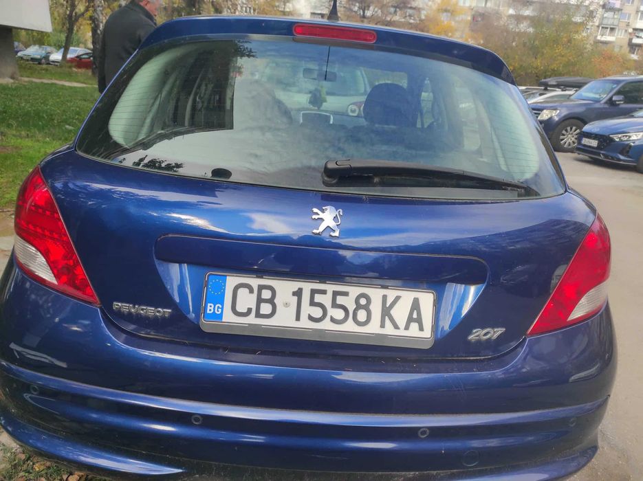 Спешно продавам Пежо в идеално състояние!