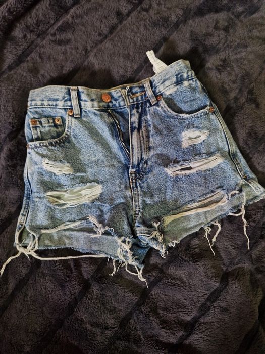 Pantaloni scurți de blugi