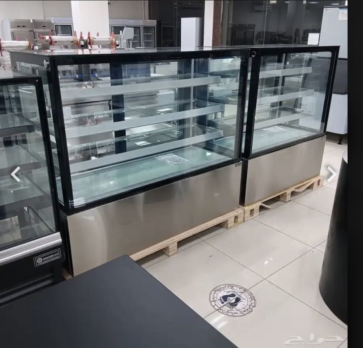 Vetrina xaladelnik siz xoxlagan razmerda xitoyzavot garantiya 1yil