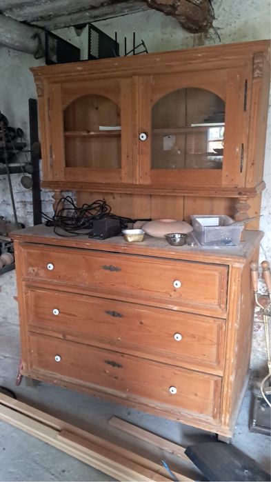 Piese de mobilier rustice