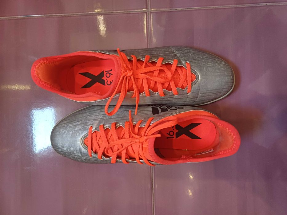 Оригинални спортни мъжки маратонки adidas.