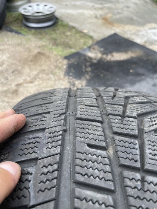 Зимни гуми Hankook DOT21 255/55/R19 За джип.