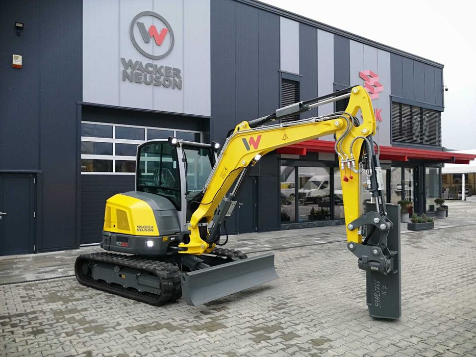 Excavator Wacker Neuson EZ50 Powertilt- REPREZENTANTA AUTORIZATA