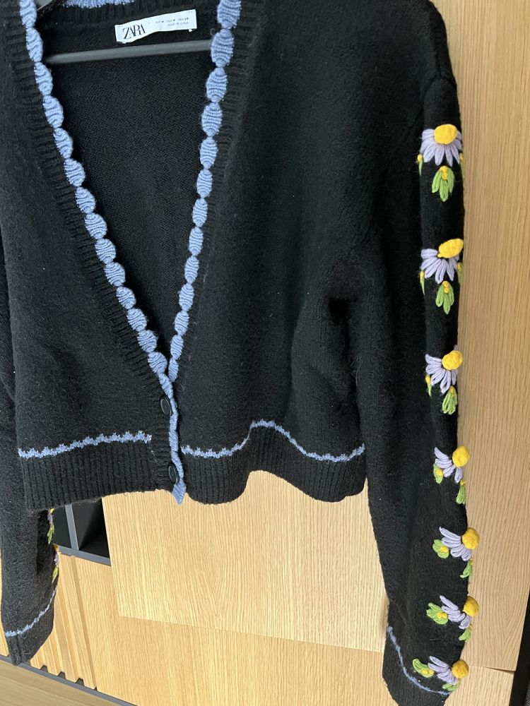Пуловер и жилетка Zara