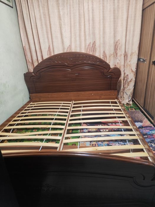 Кровать двух спальная