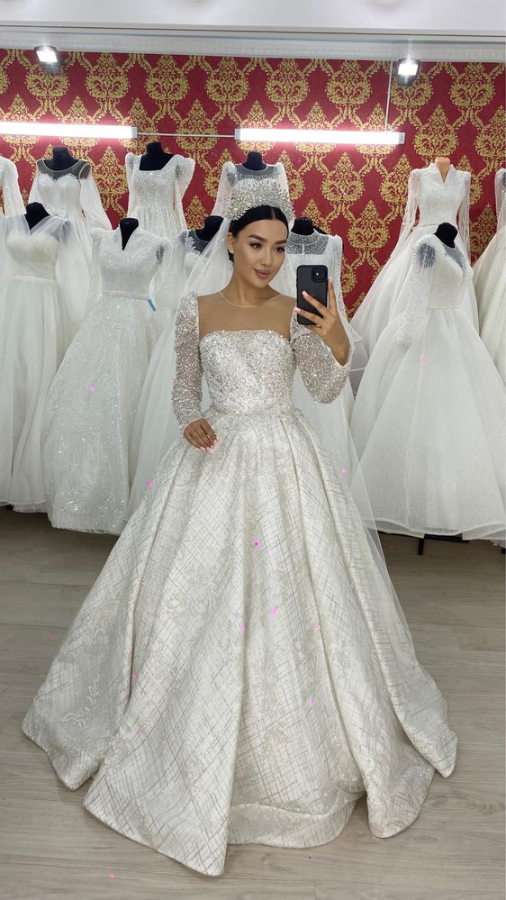 Продам оптом свадебные платья 500.000