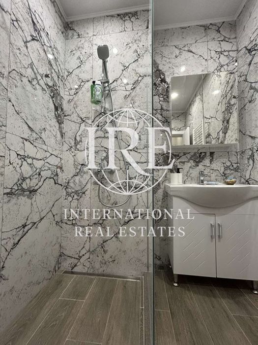 3-стаен в Варна-Идеален център площ 105 цена 450000