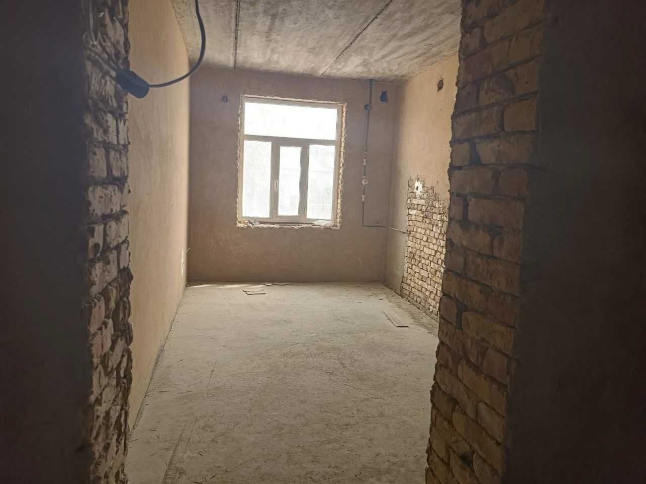 Ko`p qavatli uydagi xonadon