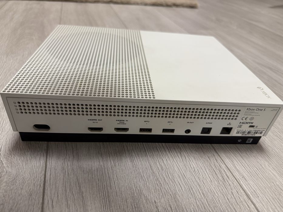 Vand Xbox One S - Stare foarte buna